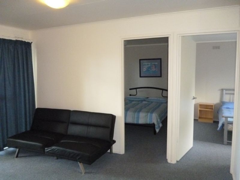 14 Seascape Avenue, Cowes VIC 3922