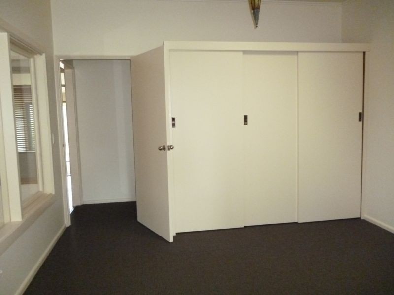 15 Beach Crescent, Newhaven VIC 3925