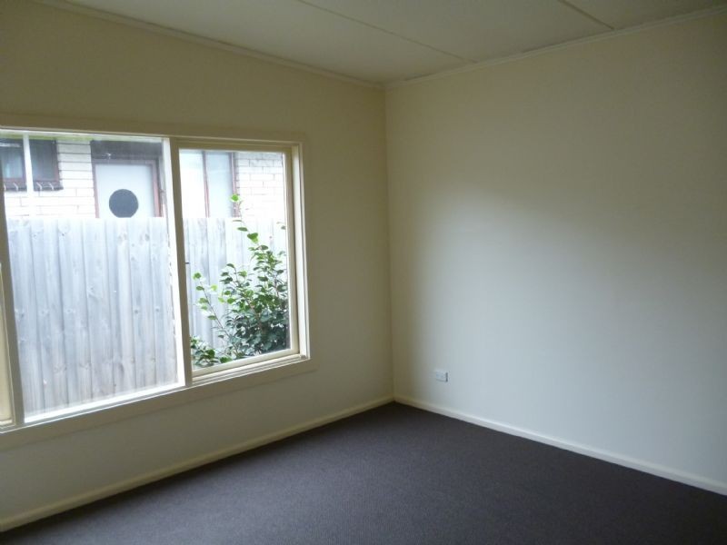15 Beach Crescent, Newhaven VIC 3925