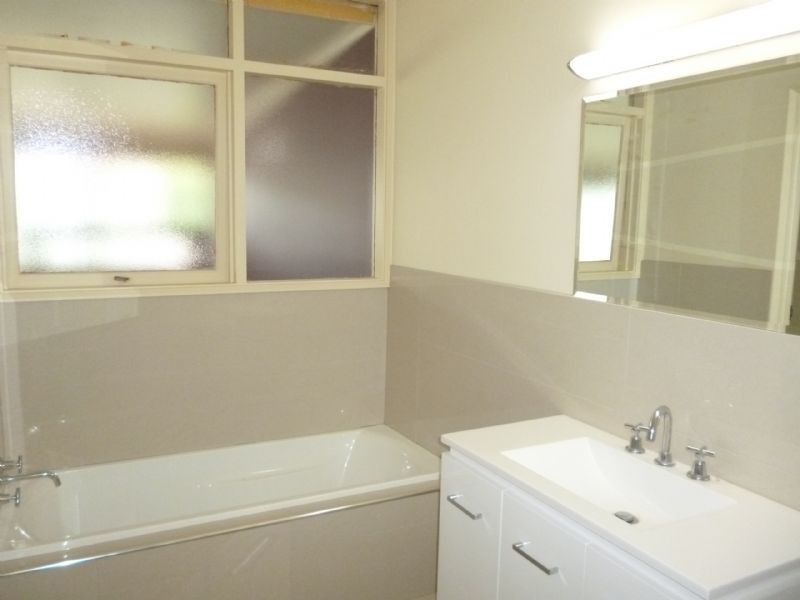 15 Beach Crescent, Newhaven VIC 3925