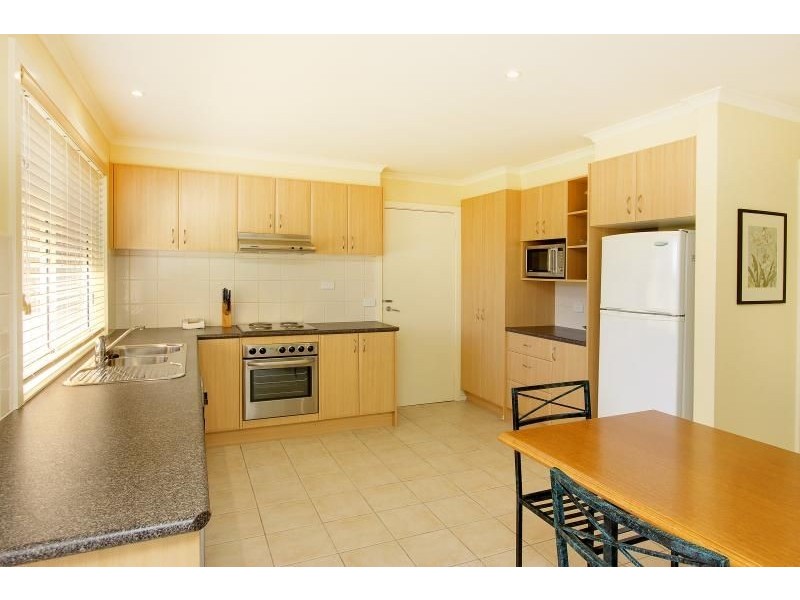 1/6 Hollydene Court, Cowes VIC 3922