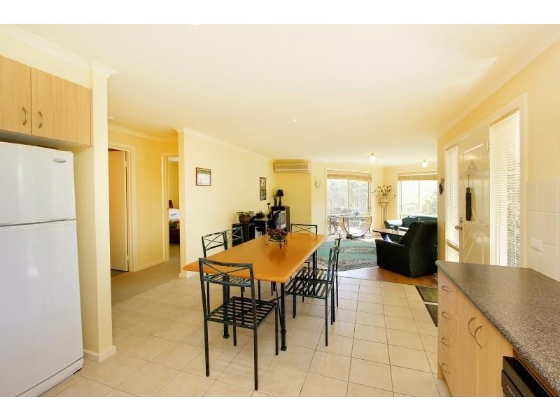 1/6 Hollydene Court, Cowes VIC 3922