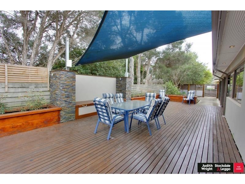 2 Hotham Close, Cowes VIC 3922