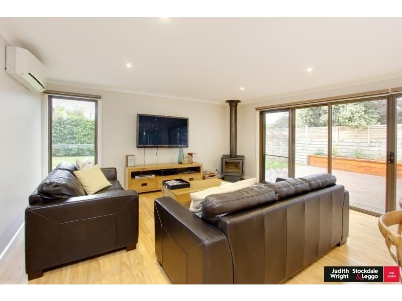 2 Hotham Close, Cowes VIC 3922