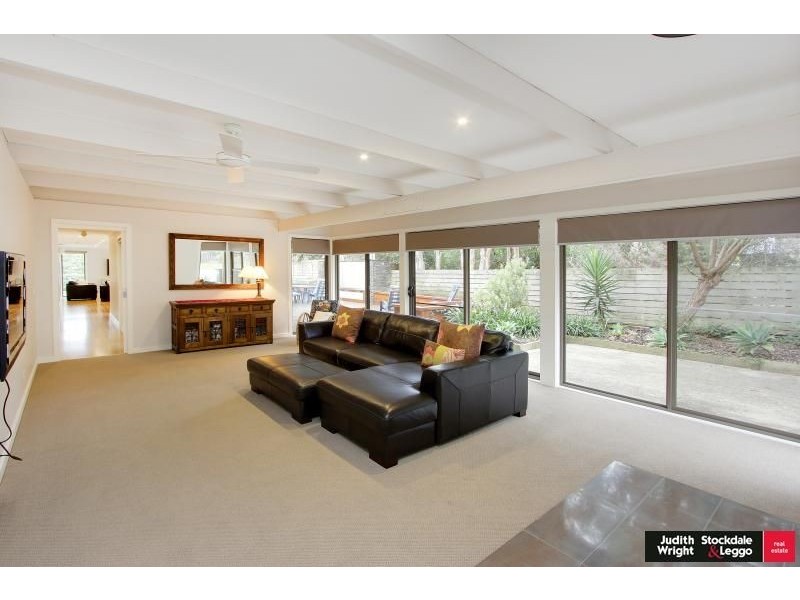 2 Hotham Close, Cowes VIC 3922