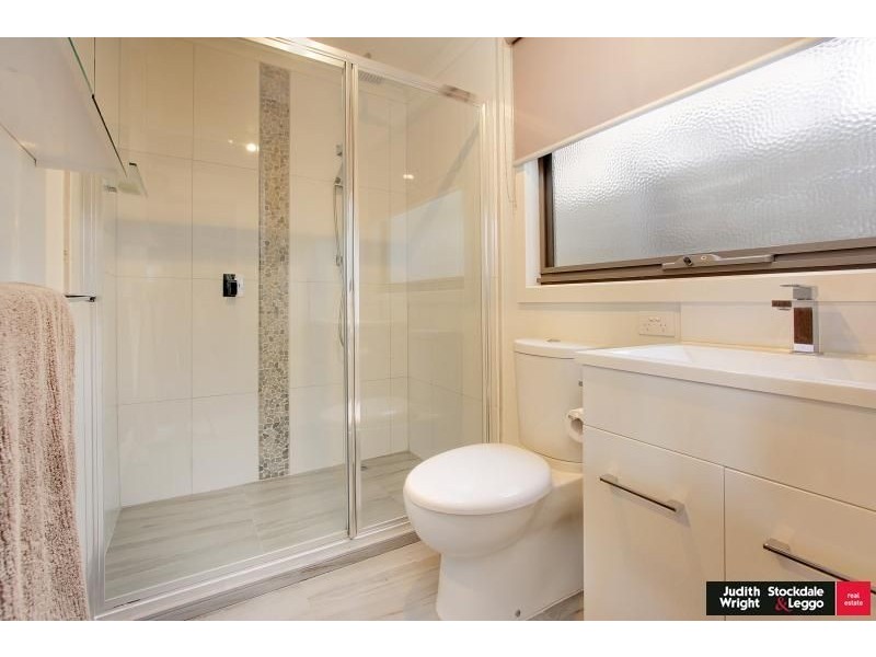 2 Hotham Close, Cowes VIC 3922