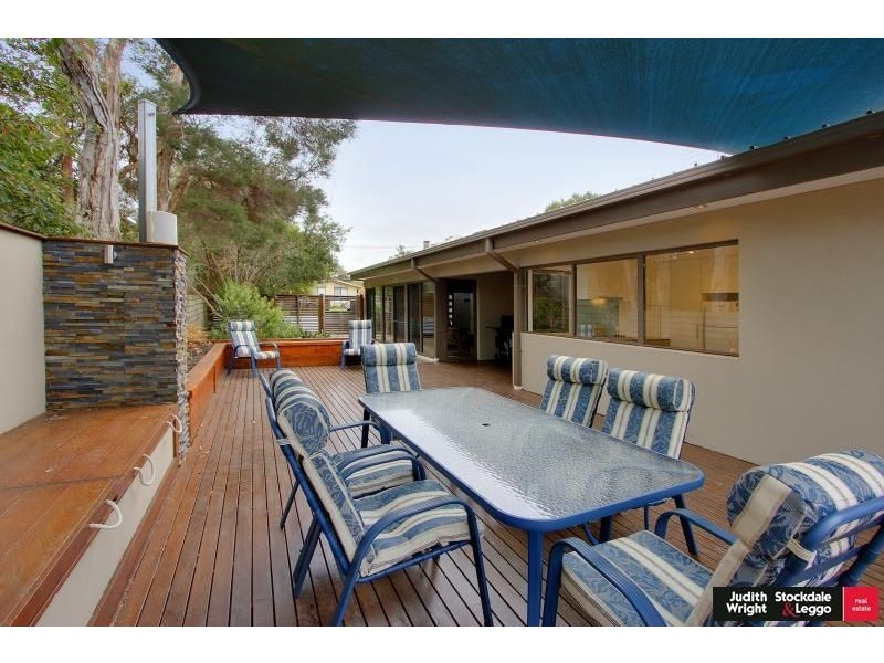 2 Hotham Close, Cowes VIC 3922