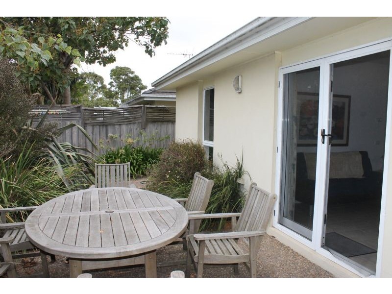 1/44 Church Street, Cowes VIC 3922