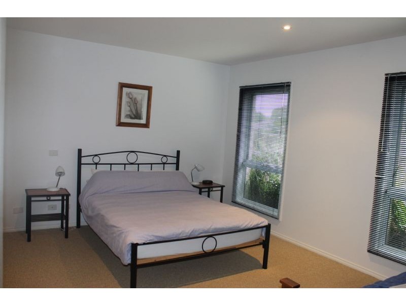 1/44 Church Street, Cowes VIC 3922