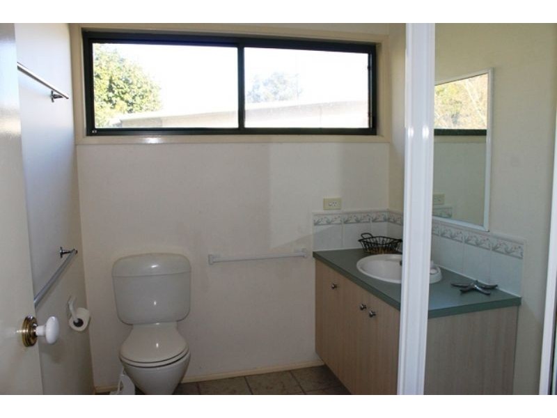 11 Shamrock Avenue, Cowes VIC 3922