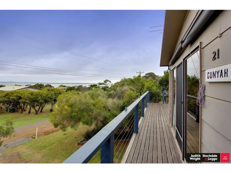 21 Seacombe Grove, Ventnor VIC 3922