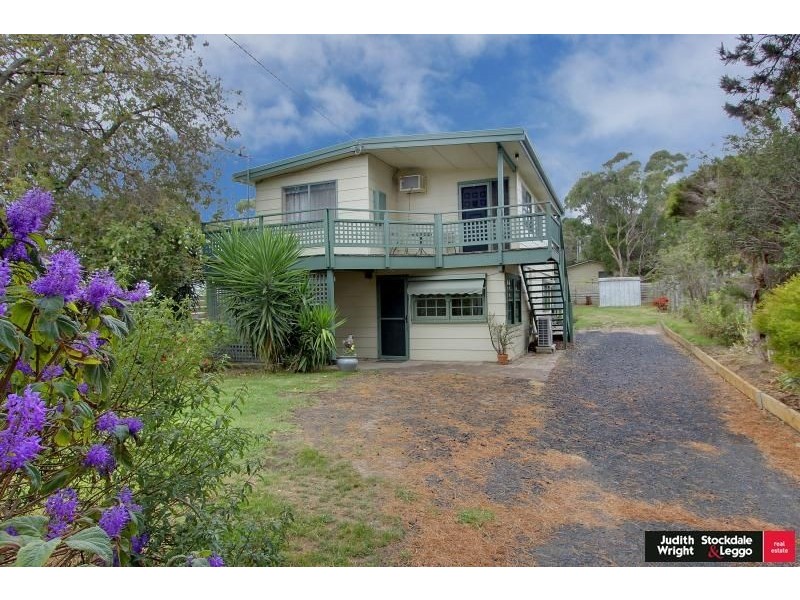 19 Outlook Drive, Cowes VIC 3922