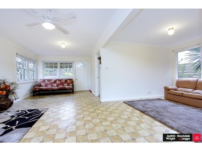 19 Outlook Drive, Cowes VIC 3922