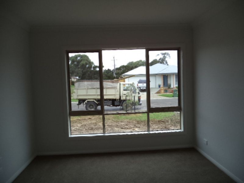 10 Castlecombe Circuit, Cowes VIC 3922