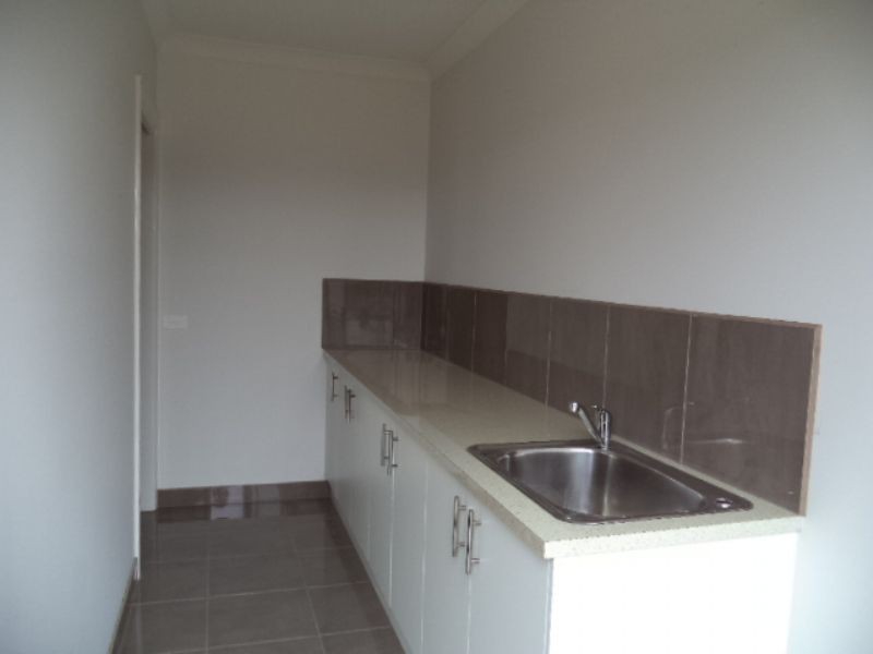 10 Castlecombe Circuit, Cowes VIC 3922