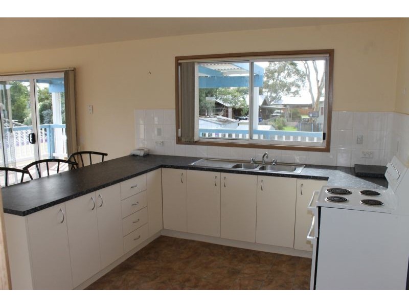 20 Terry Crescent, Wimbledon Heights VIC 3922