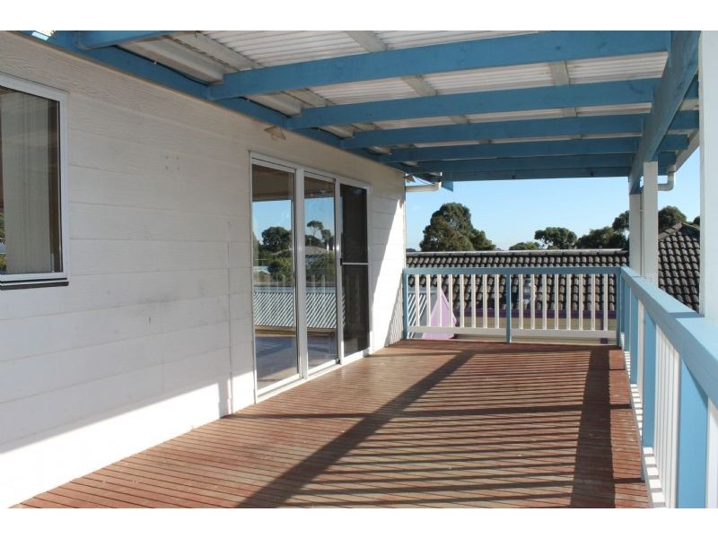 20 Terry Crescent, Wimbledon Heights VIC 3922