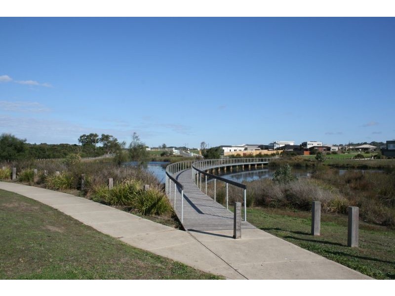 4 Cove Place, Cowes VIC 3922