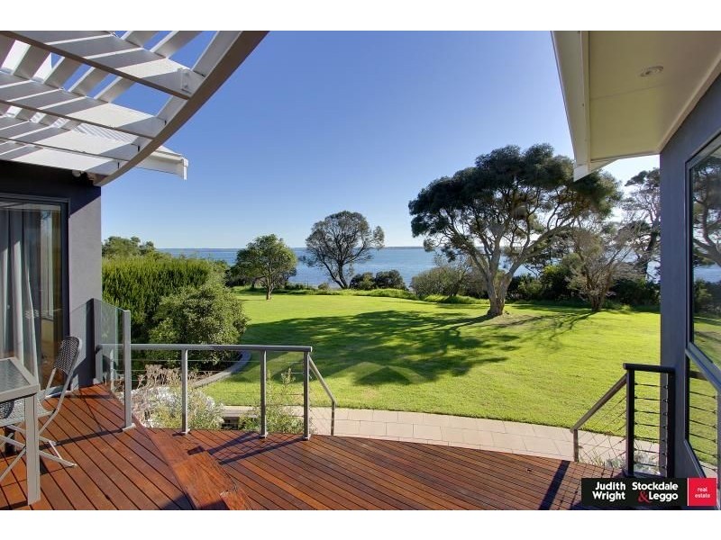 6 Langard Road, Cowes VIC 3922