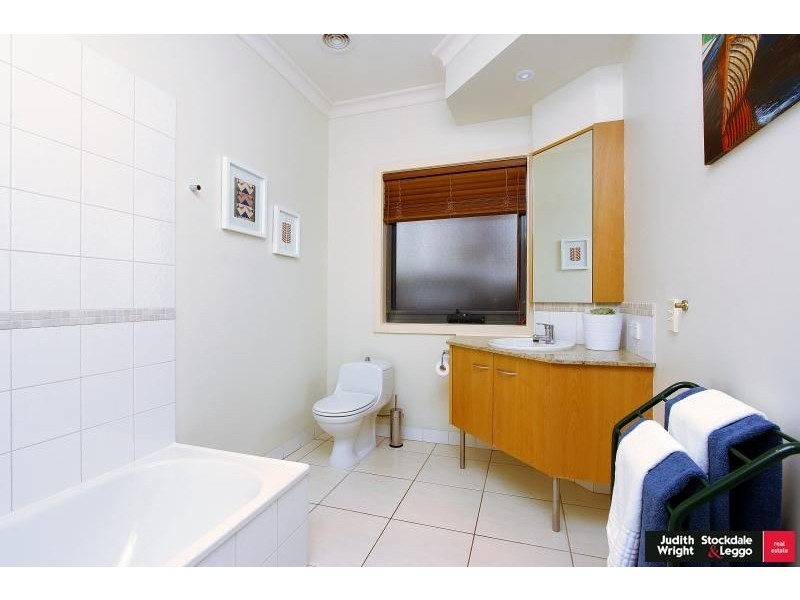 6 Langard Road, Cowes VIC 3922