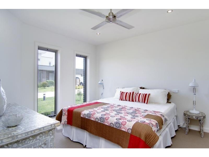 16-18 Settlement Road, Cowes VIC 3922