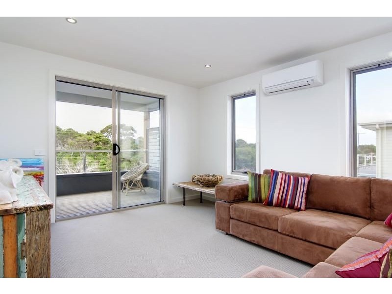 16-18 Settlement Road, Cowes VIC 3922