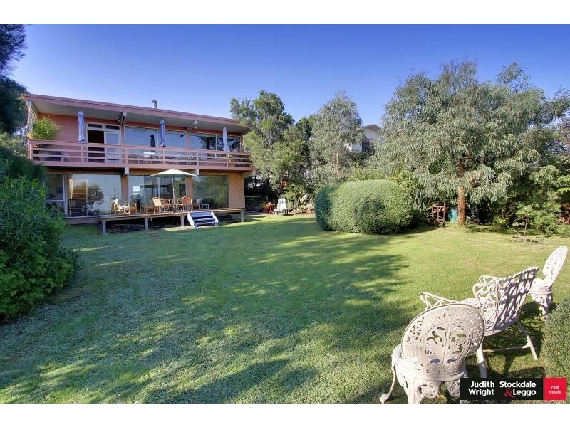 12 Bowcombe Crescent, Ventnor VIC 3922