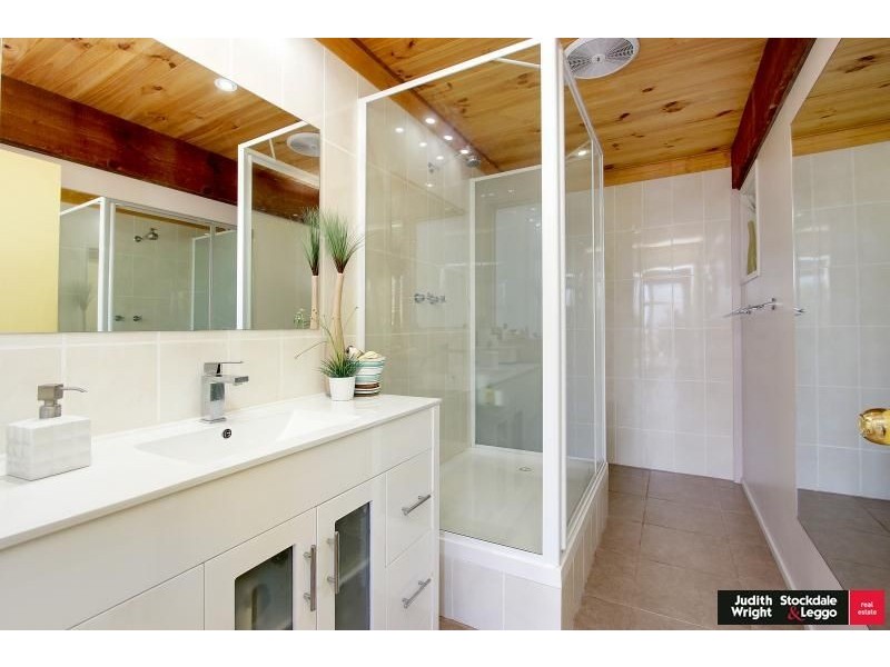 12 Bowcombe Crescent, Ventnor VIC 3922