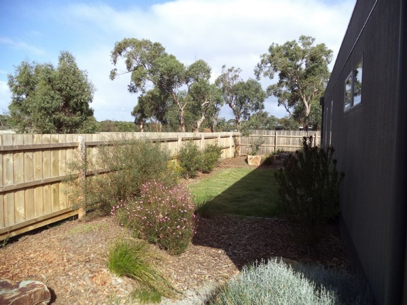 2/201 Thompson Avenue, Cowes VIC 3922