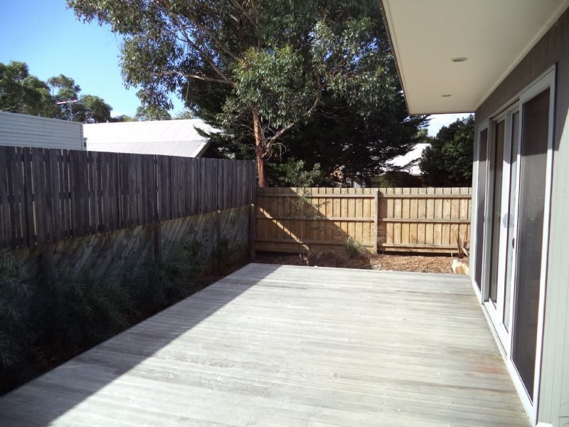 2/201 Thompson Avenue, Cowes VIC 3922