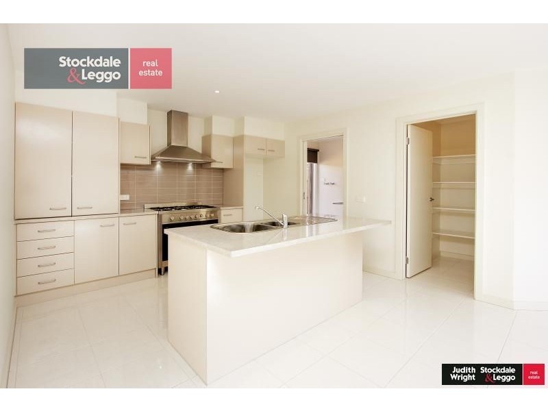 11 Boobook Grove, Cowes VIC 3922