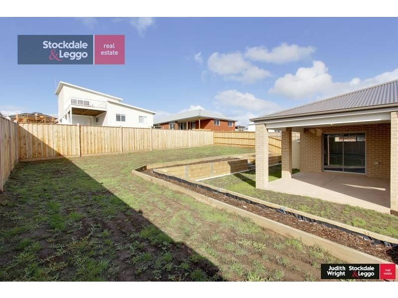 11 Boobook Grove, Cowes VIC 3922
