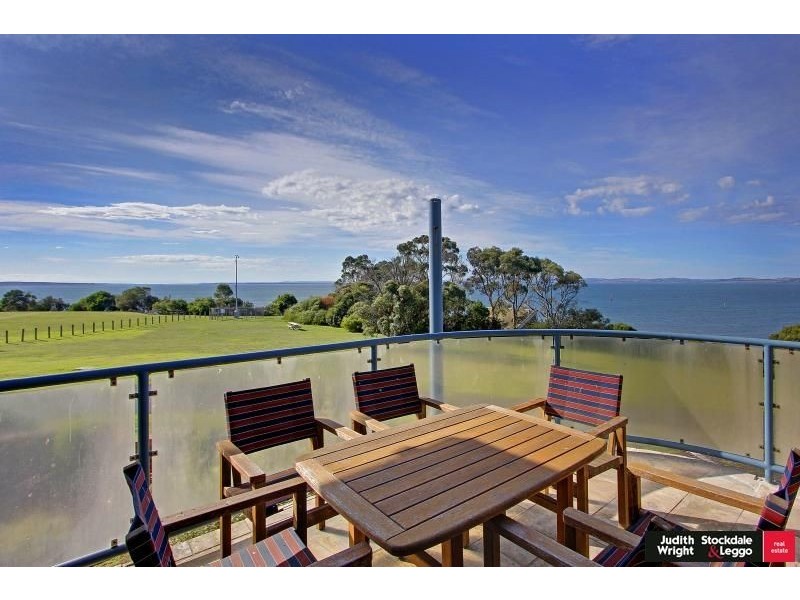 1 Beach Road, Rhyll VIC 3923