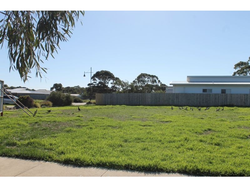 3 Fairway Mews, Cowes VIC 3922