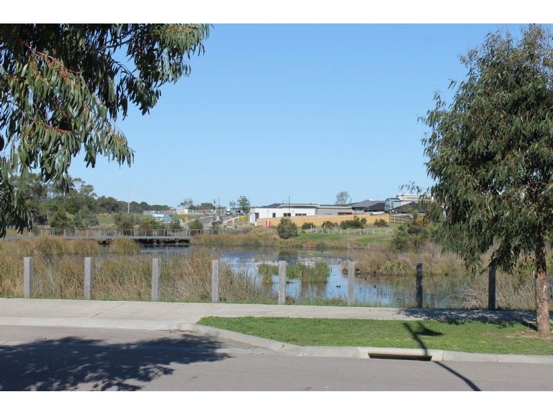 3 Fairway Mews, Cowes VIC 3922