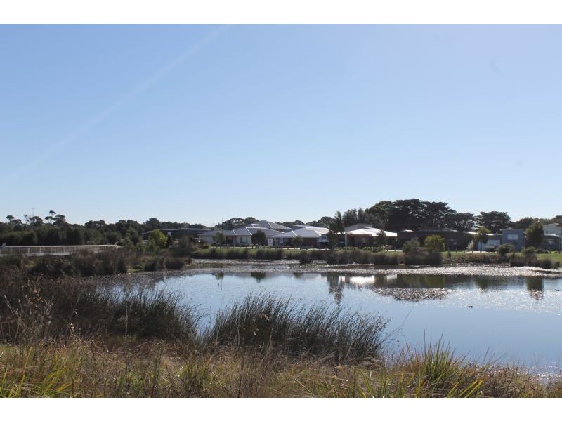 22 Boardwalk Boulevard, Cowes VIC 3922