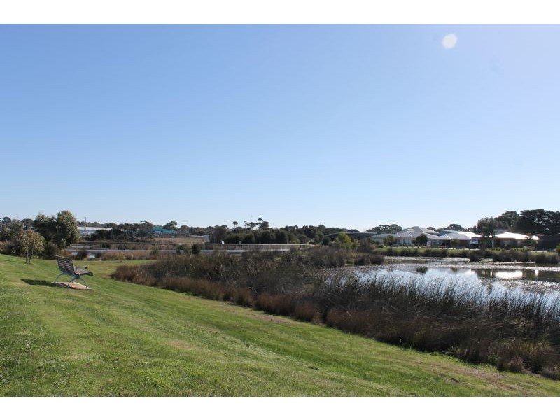 22 Boardwalk Boulevard, Cowes VIC 3922