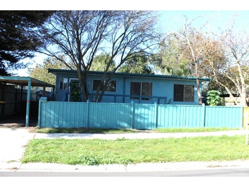 34  Plover Street, Cowes VIC 3922