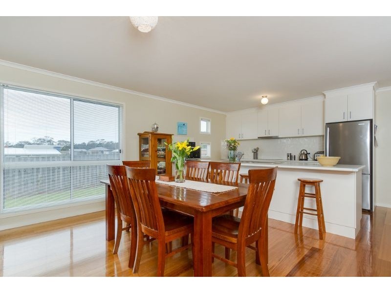 12 Rosella Grove, Cowes VIC 3922