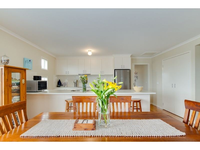 12 Rosella Grove, Cowes VIC 3922