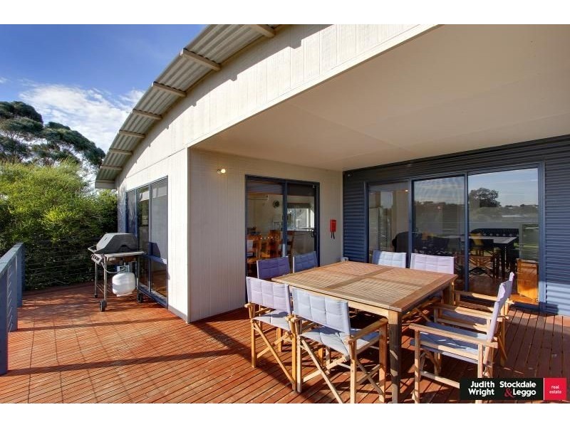 19 Koala Street, Cowes VIC 3922