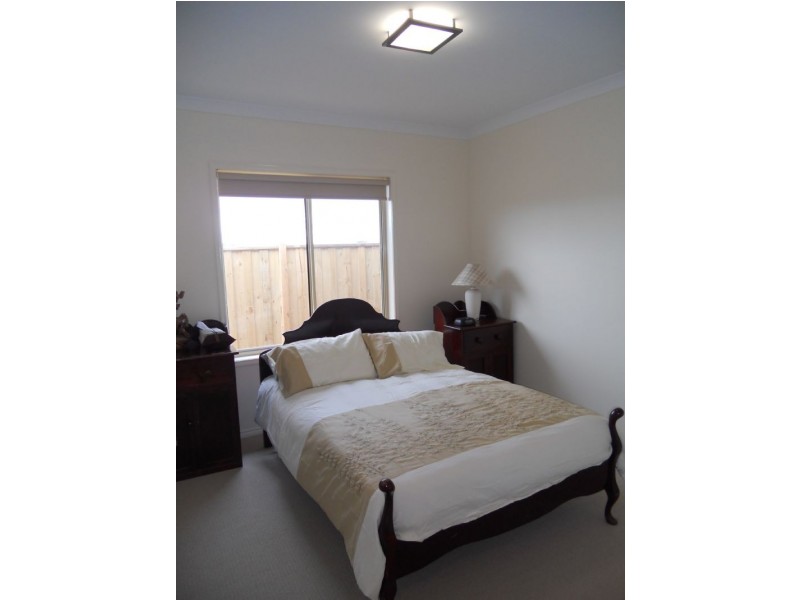 5 Waldorf Road, Cowes VIC 3922