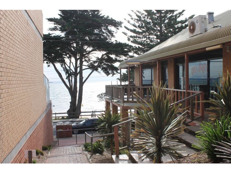 4/14 The Esplanade, Cowes VIC 3922