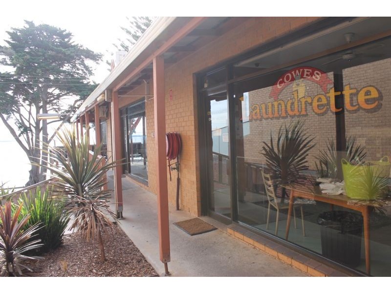 4/14 The Esplanade, Cowes VIC 3922