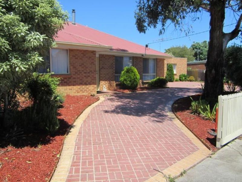 3 Hollydene Court, Cowes VIC 3922