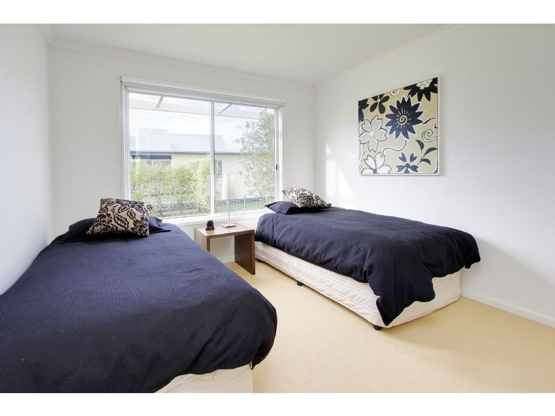 8 Silvergull Court, Silverleaves VIC 3922