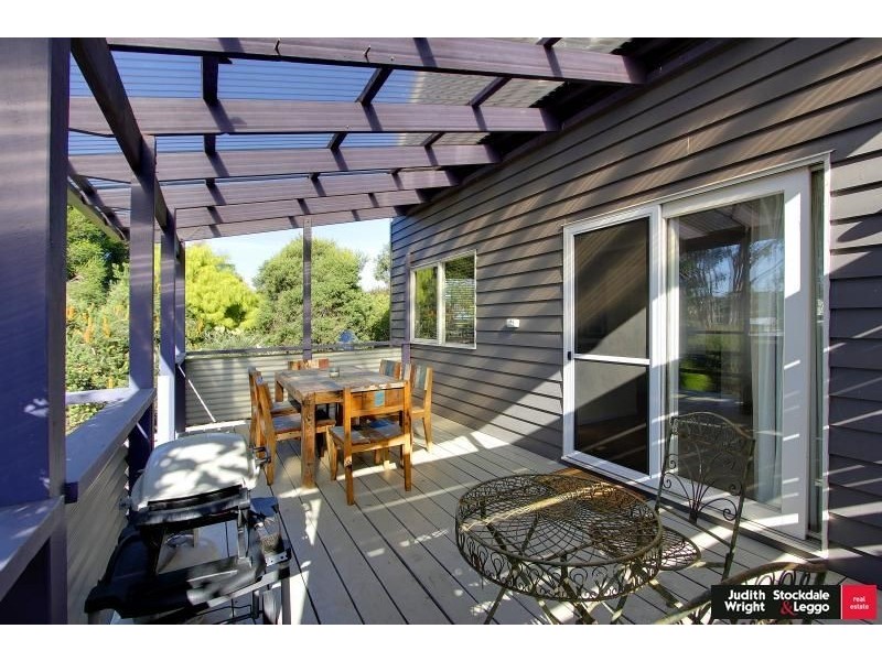 1 Sun Court, Sunset Strip VIC 3922