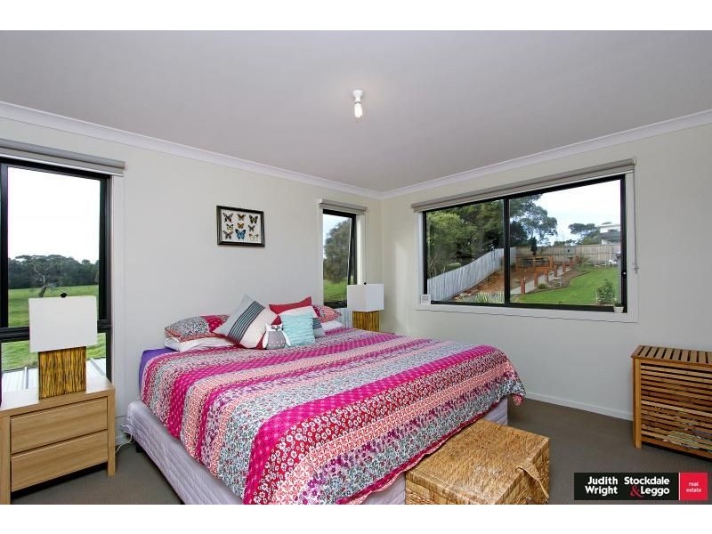 6 Possum Place, Cowes VIC 3922