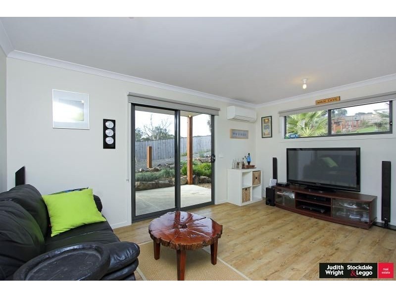6 Possum Place, Cowes VIC 3922