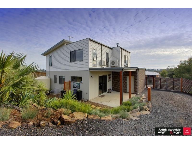 6 Possum Place, Cowes VIC 3922